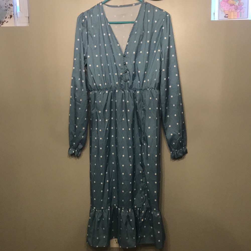 Large Polka Dot Ruffled slit long sleeve midi dress